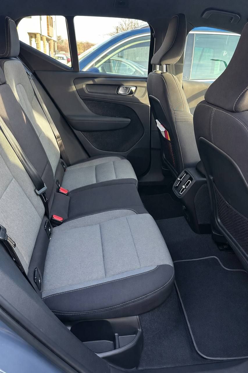 Volvo XC40B3 2.0 Mild Hybrid - 9