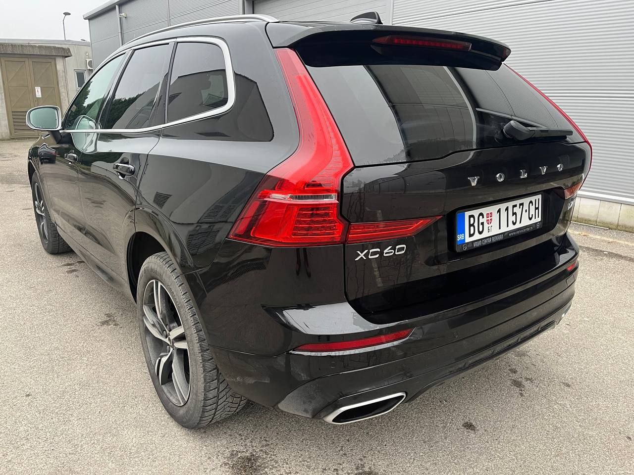 Volvo XC60 D4 AWD R-Design - 6