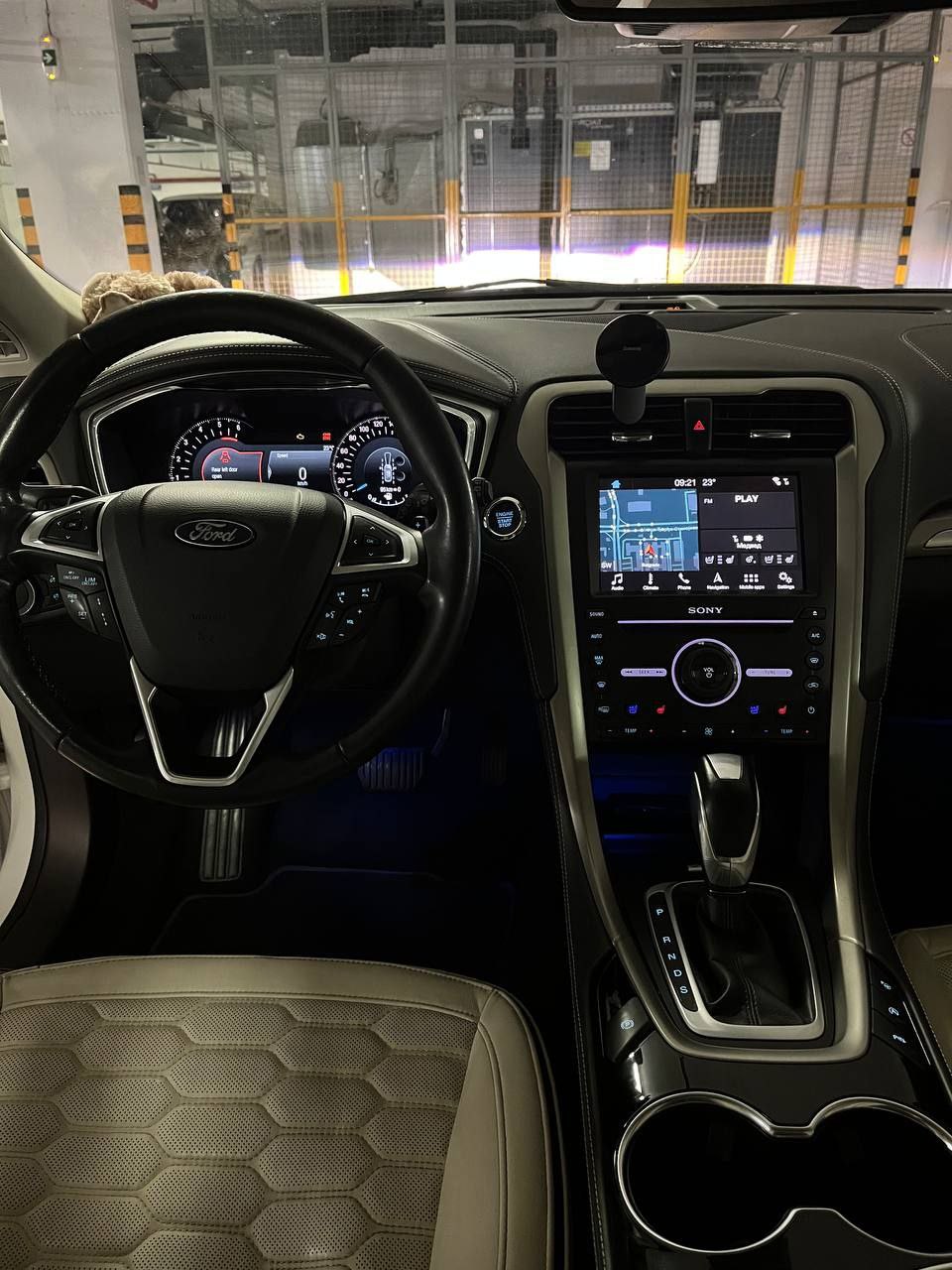 Ford Mondeo Vignale - 4