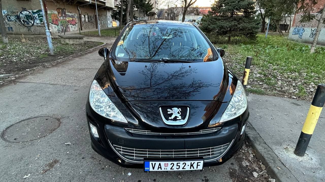 Peugeot 308 · 2008 · Benzin