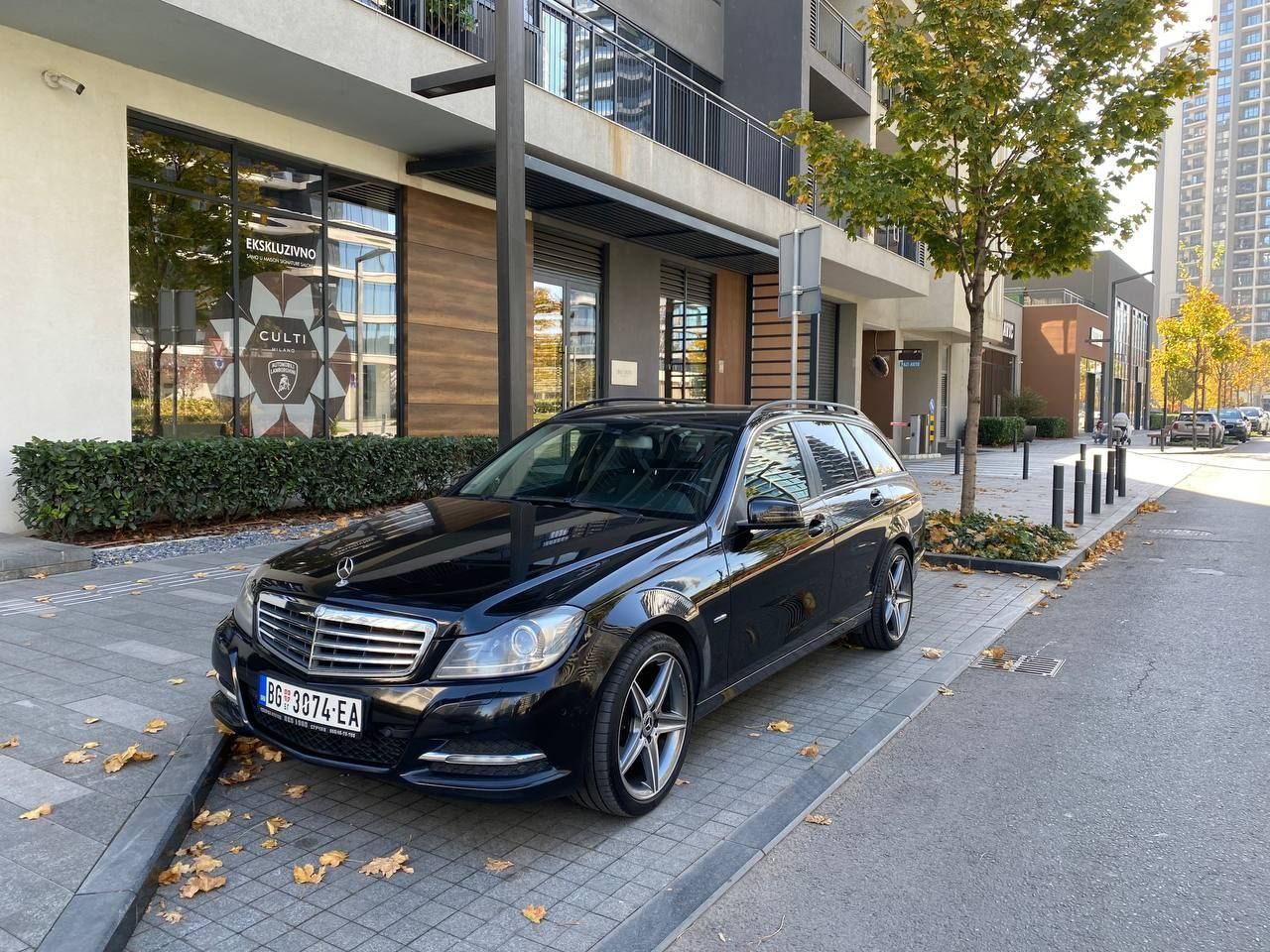 Mercedes-Benz C220 CDI BlueEFFICIENCY · 2012 · Dizel