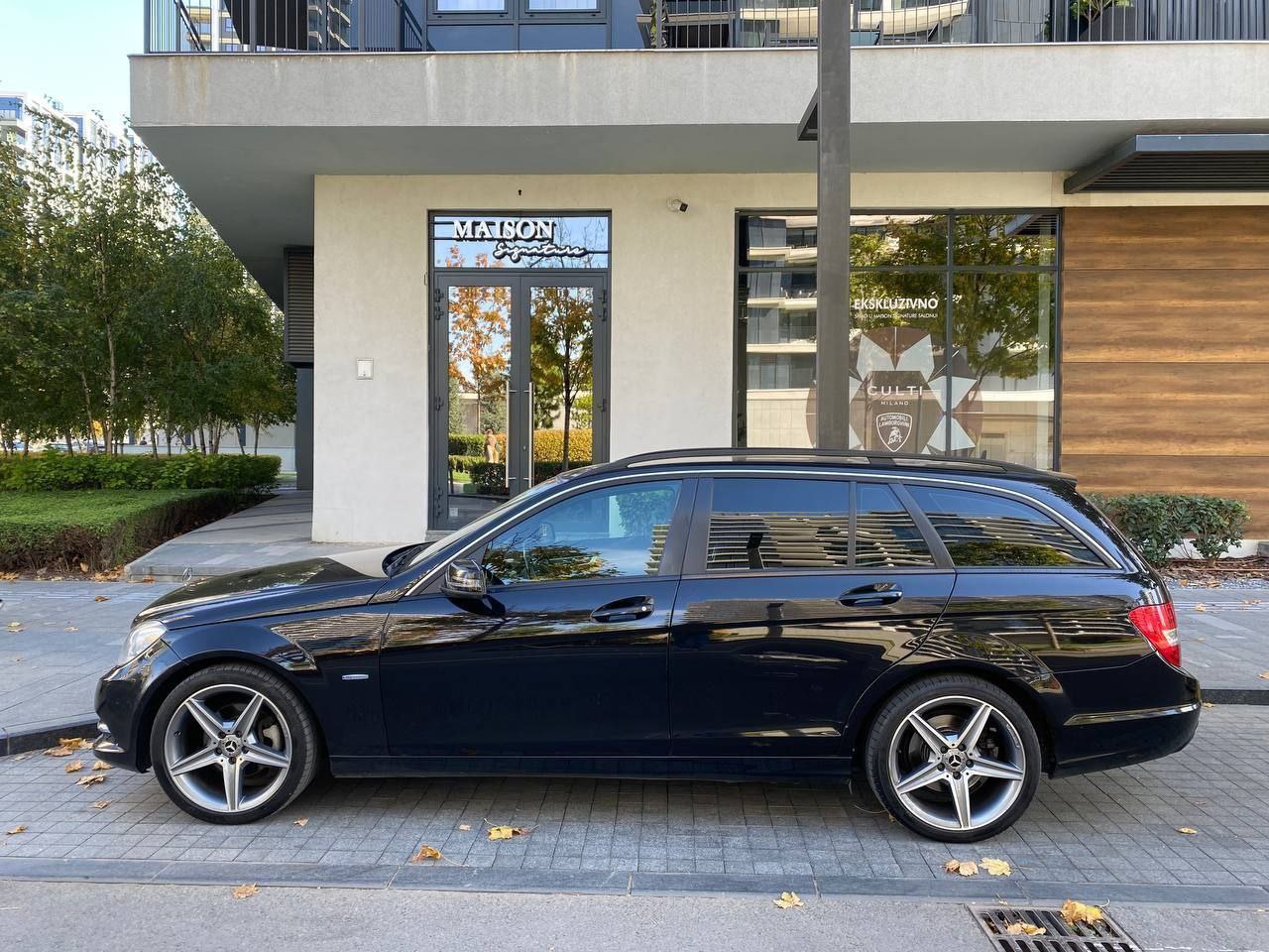 Mercedes-Benz C220 CDI BlueEFFICIENCY - 2