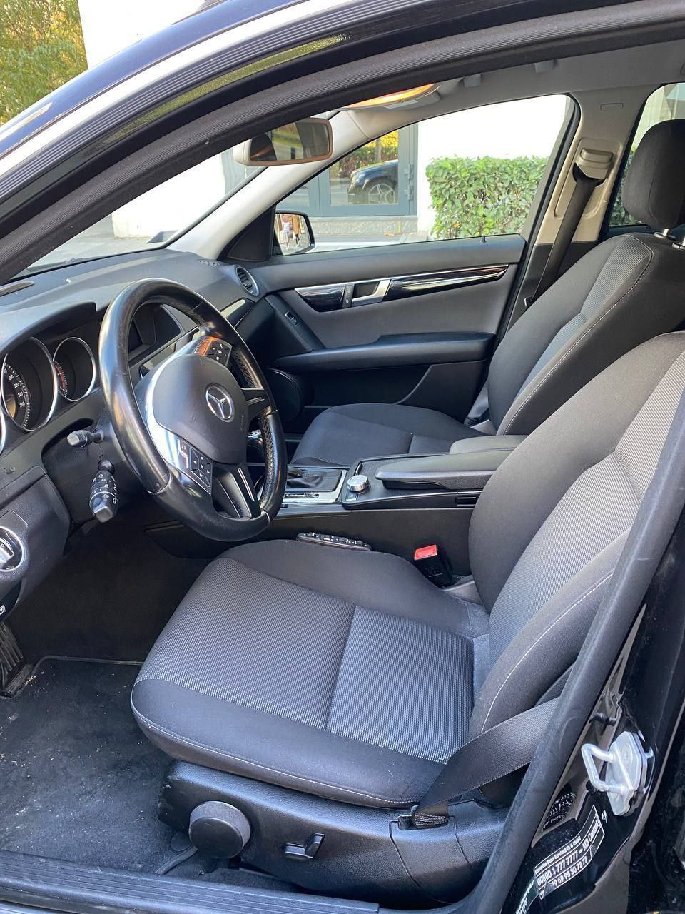 Mercedes-Benz C220 CDI BlueEFFICIENCY - 5