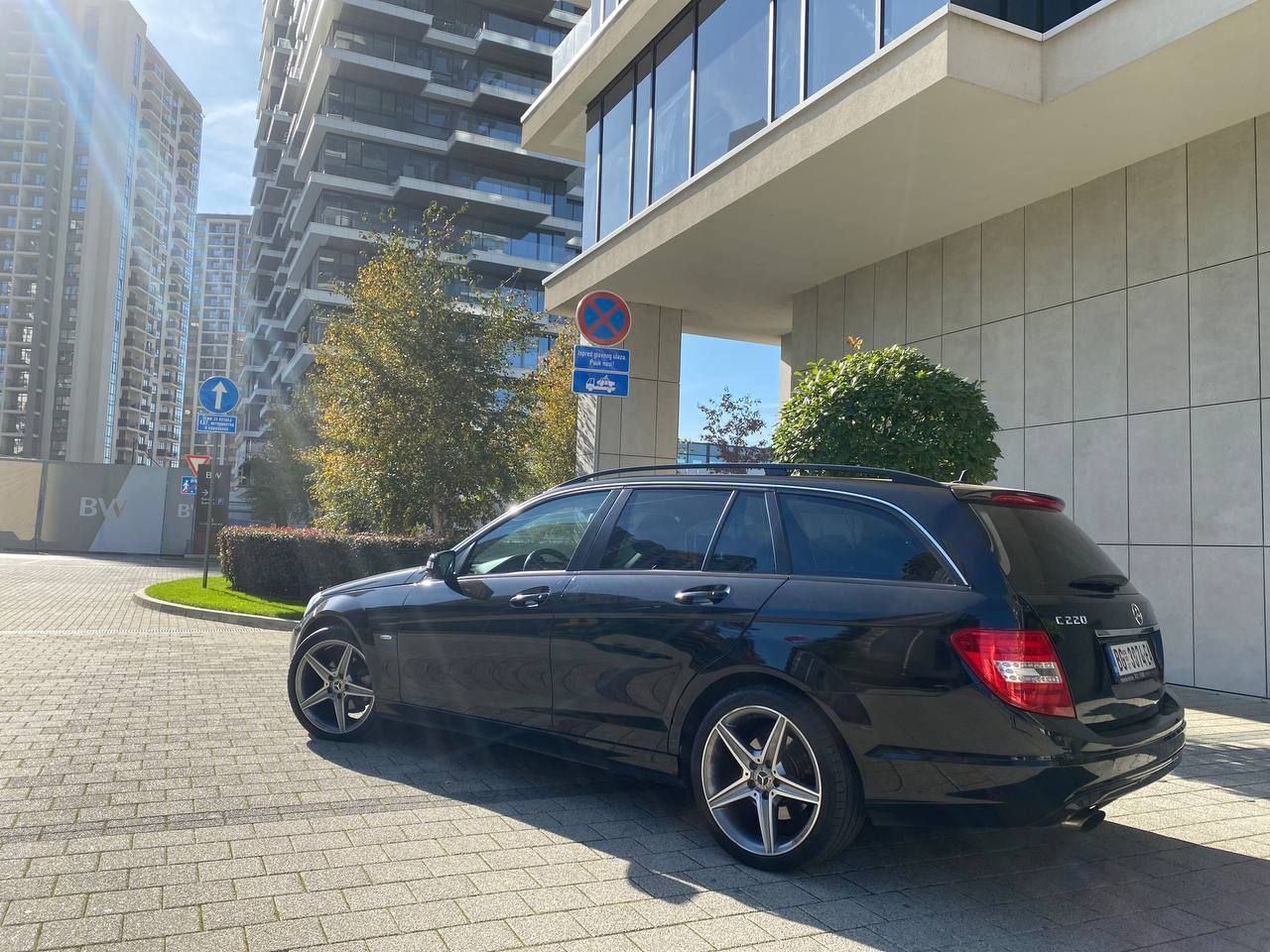 Mercedes-Benz C220 CDI BlueEFFICIENCY - 9