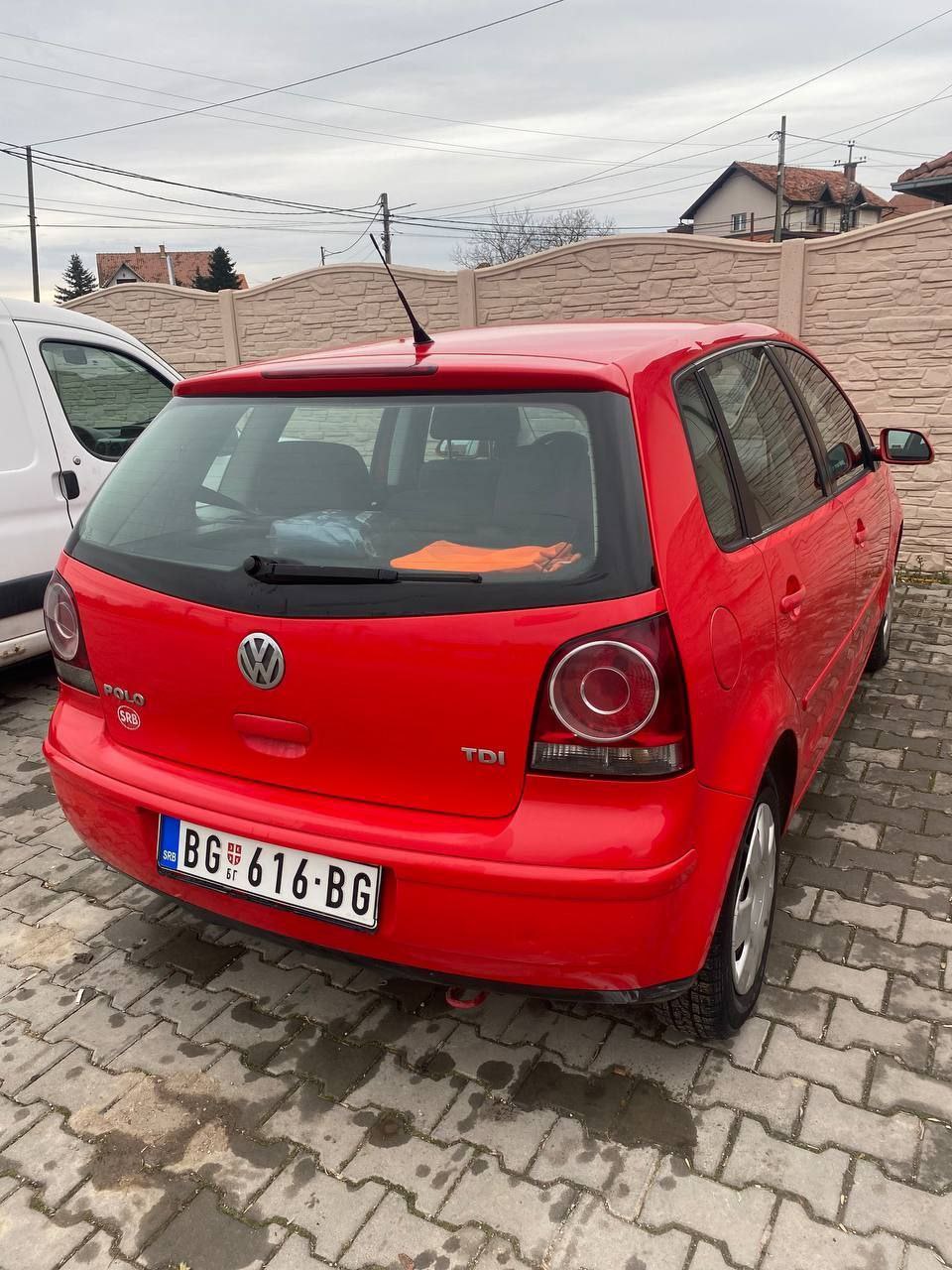 Volkswagen Polo - 2