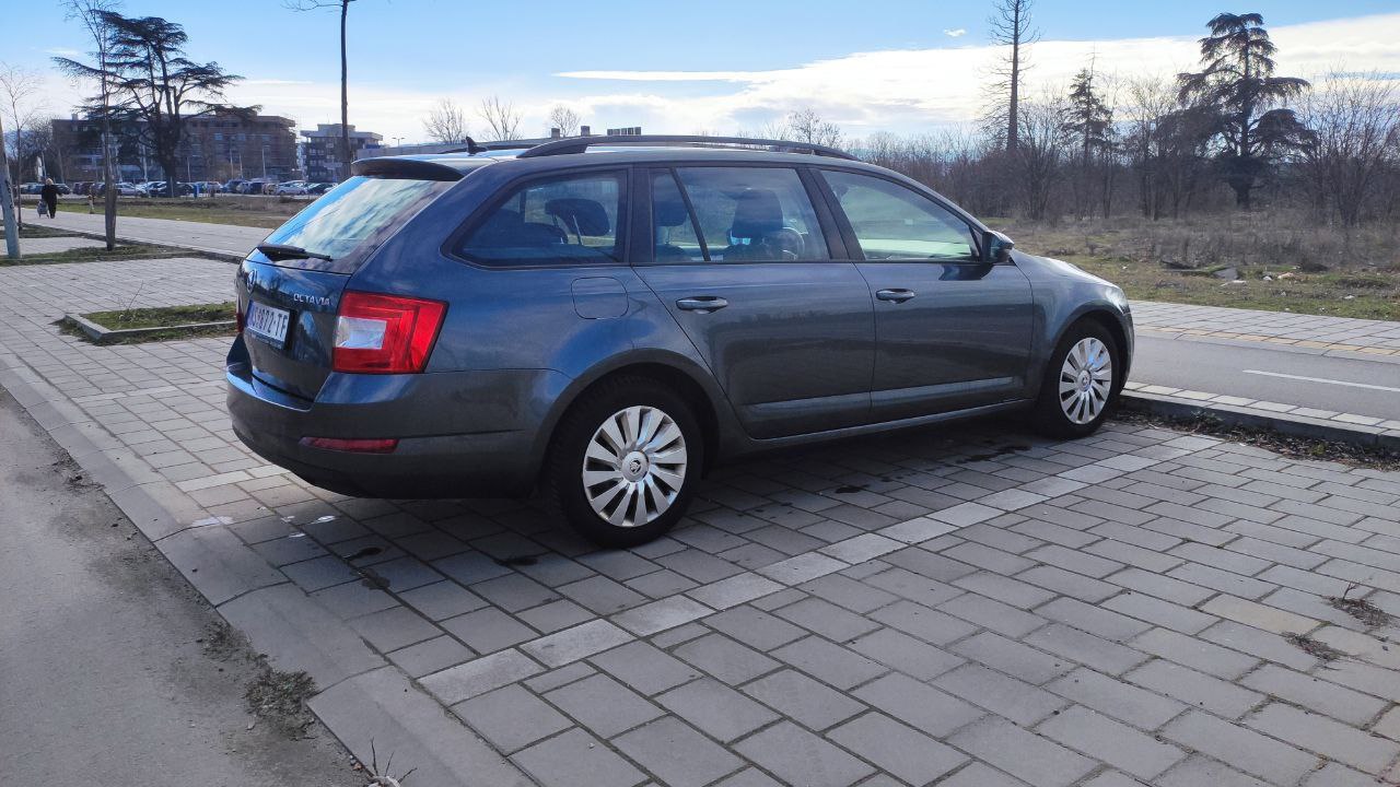 Skoda Oktavia 1.8 - 3