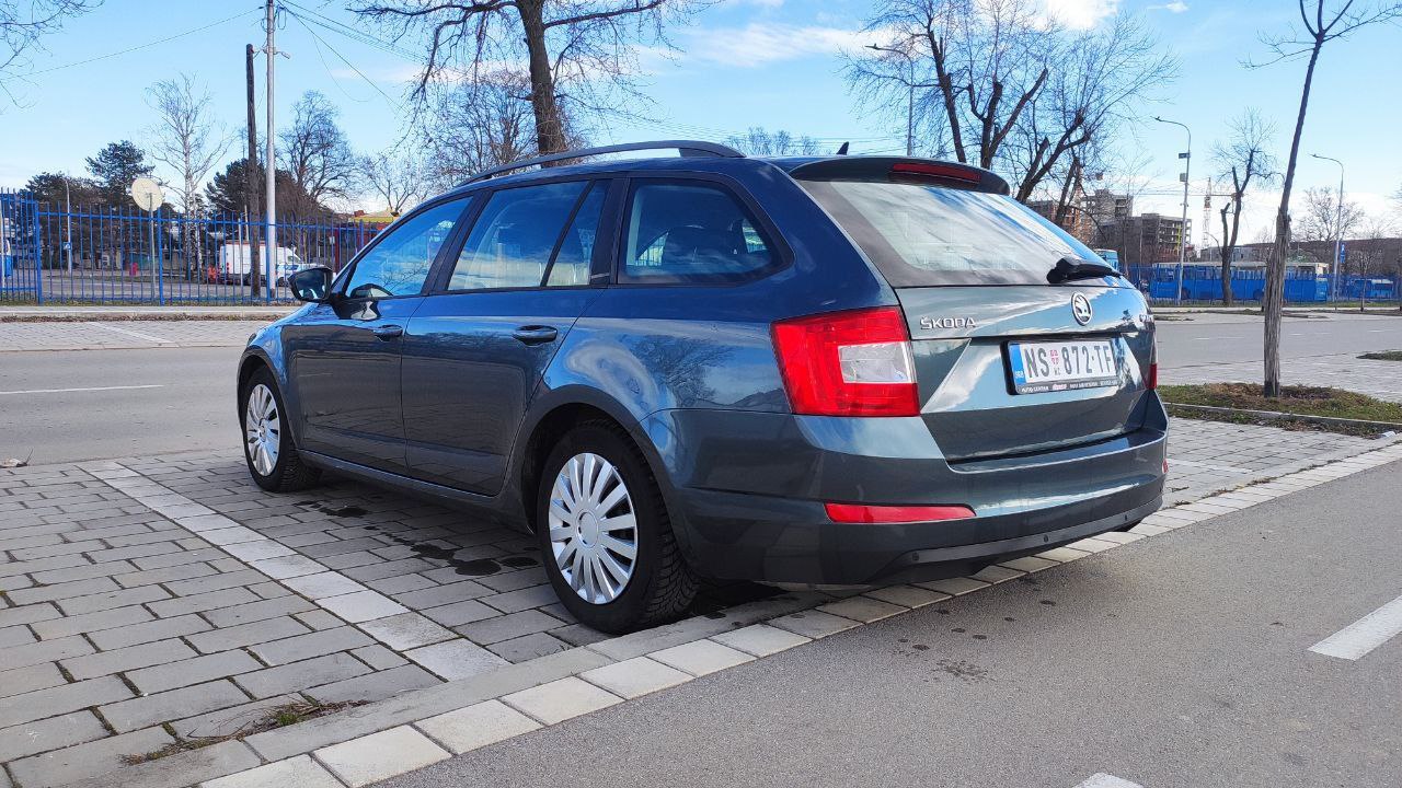 Skoda Oktavia 1.8 - 4