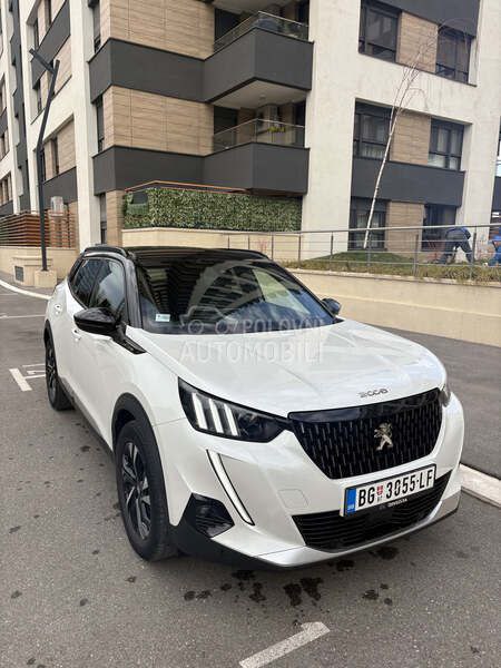 Peugeot 2008 GT line 1.2 PureTech - 2