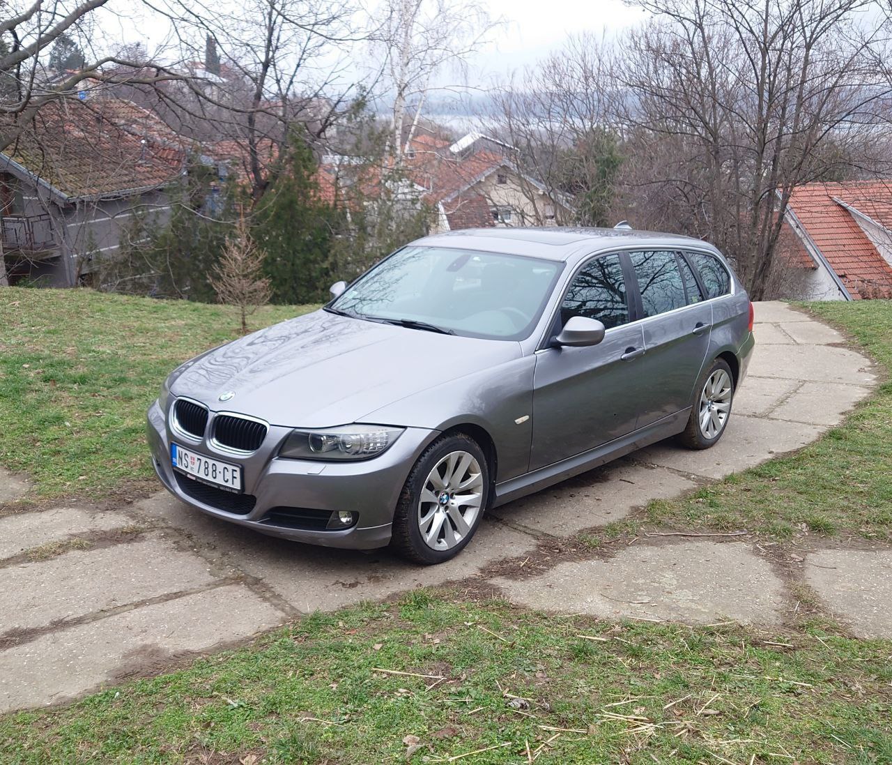 BMW 318d Touring E91 2.0 - 3